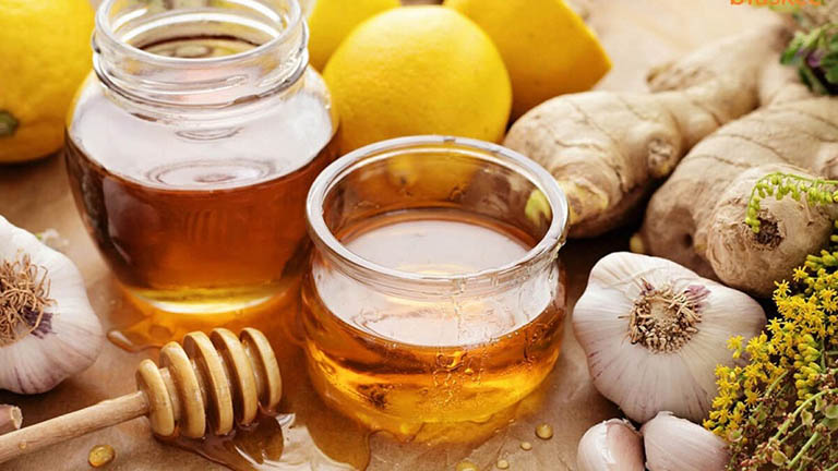 Cách chữa đau thần kinh tọa bằng sữa tỏi và mật ong