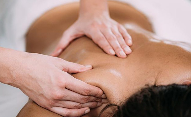 Massage đầu vai gáy cổ có tác dụng giảm đau