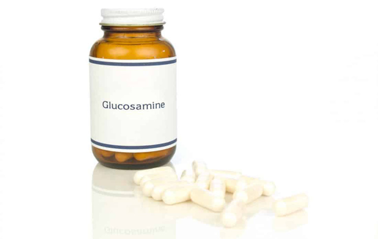 bị tràn dịch khớp gối có nên uống glucosamine